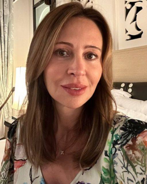 MY HUSBAND HANDED ME DIVORCE PAPERS ON MY BIRTHDAY — BUT HE HAD NO IDEA I WAS ALREADY THREE STEPS AHEAD